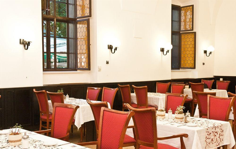 Food & Drinks 5, Klastrom, Győr