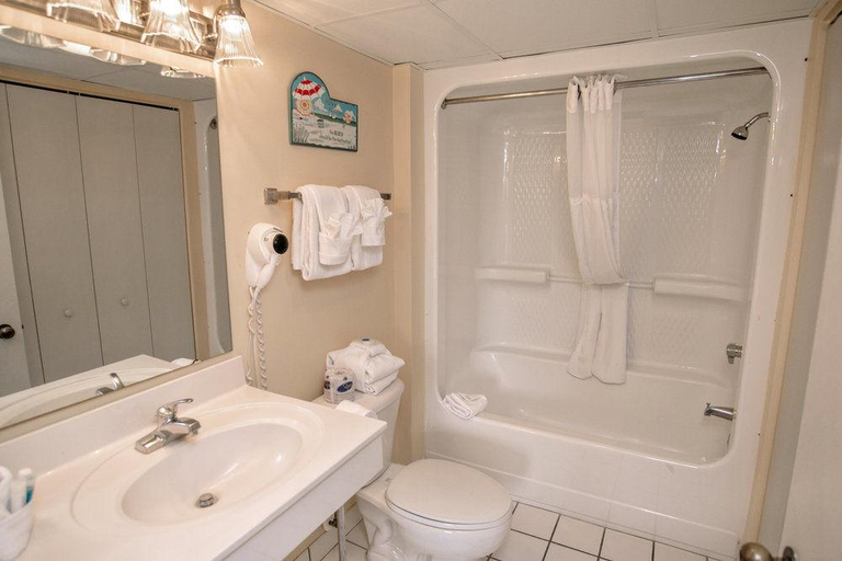 Bathroom 5, Grande Shores Ocean Resort, Horry
