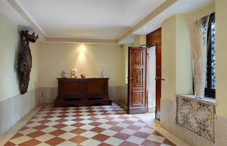Public Area, Ca' Angeli, Venezia