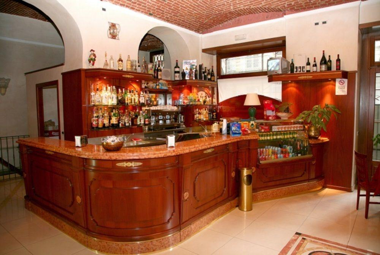 Food & Drinks 5, Hotel Nizza, Torino
