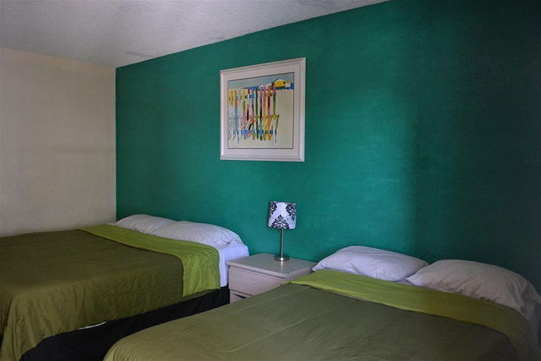 Bedroom 4, Up Midtown Hotel, Miami-Dade