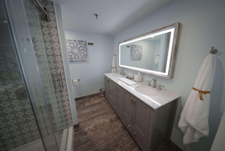 Bathroom, Kirkley Lynchburg, Lynchburg