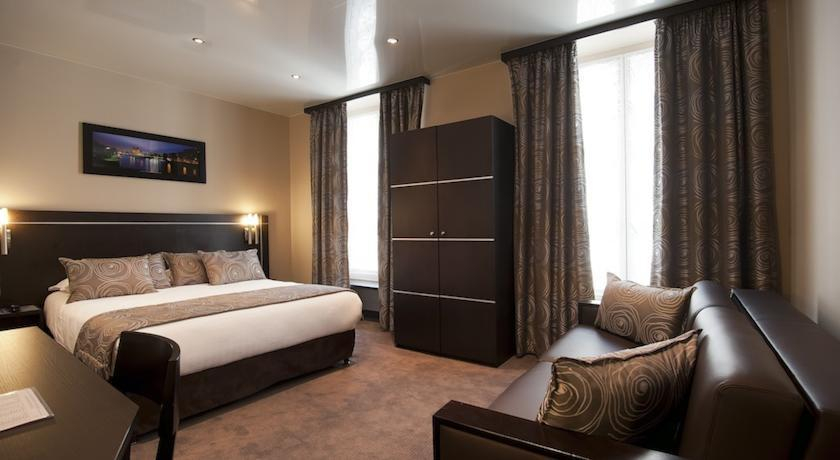 Bedroom 5, Choiseul Opera, Paris