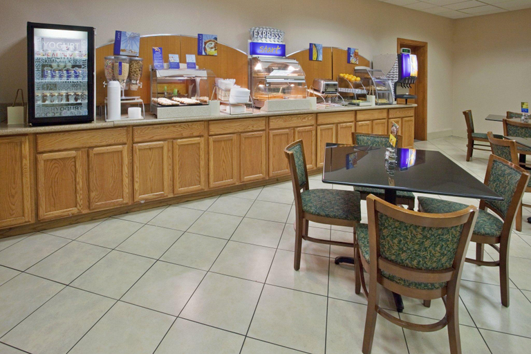 Others 4, Holiday Inn Express Jacksonville, Onslow