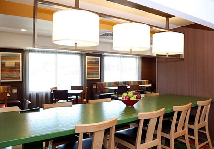 Food & Drinks 5, Quality Inn Cranburry Township, Butler