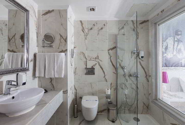 Bathroom 5, Sultan Of Dreams, Manavgat