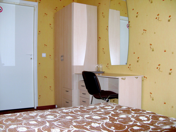 Bedroom 3, Eurohotel, Maardu