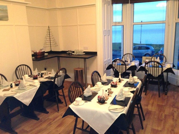 Food & Drinks 4, The Riviera, North Yorkshire