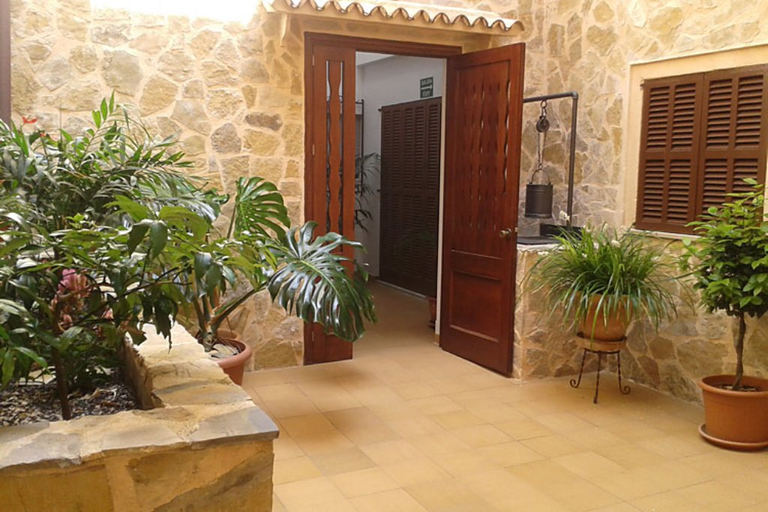 Public Area, Ca'n Gallu, Baleares