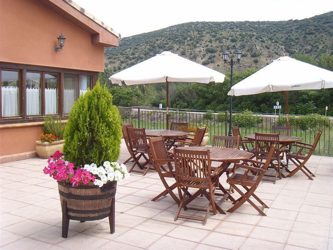 Exterior & Views 2, Hotel Valdevécar, Teruel
