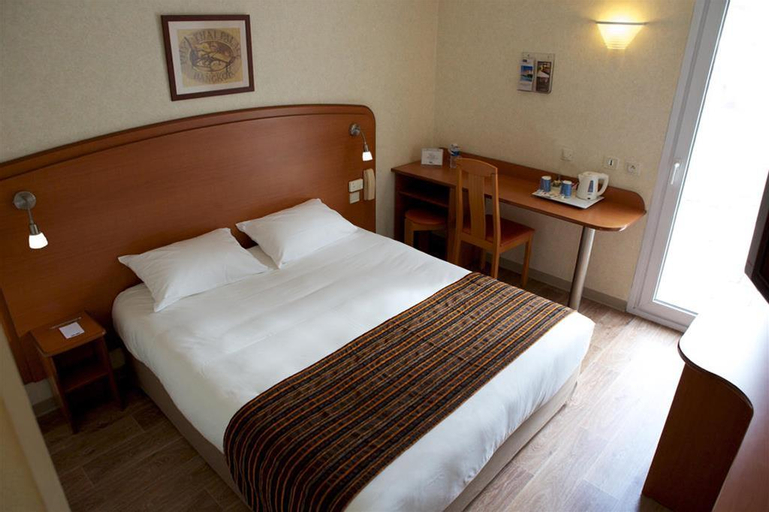 Bedroom 1, Kyriad Marseille Est Aubagne Gémenos, Bouches-du-Rhône