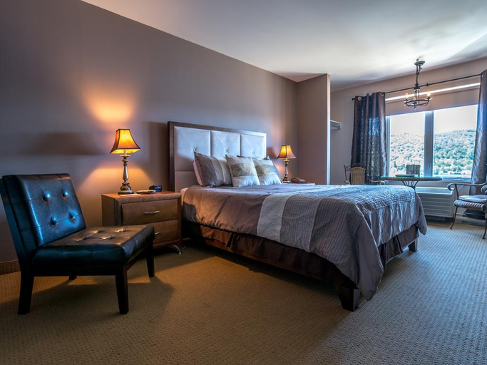 Bedroom 5, Auberge du Lac des Sables, Les Laurentides
