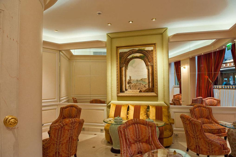 Public Area 3, Le Regent, Paris