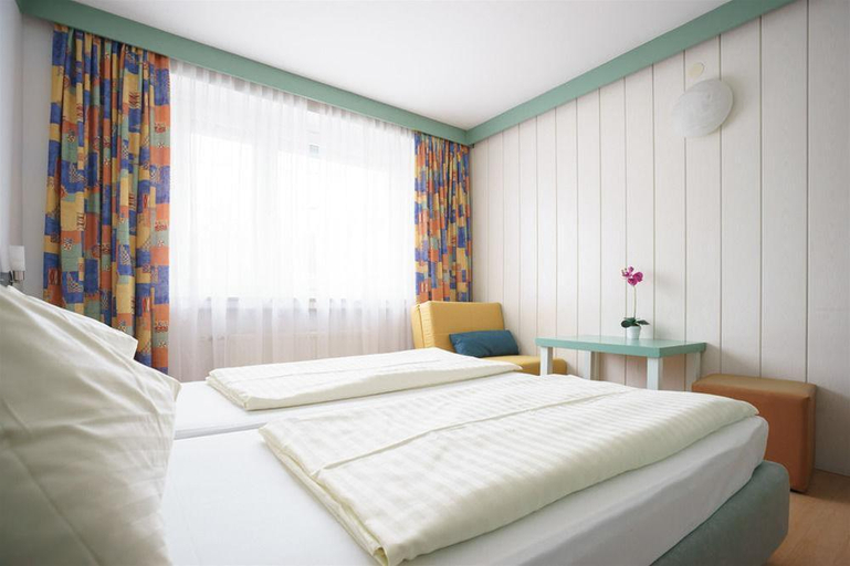 Bedroom 4, Drei Kreuz, Salzburg
