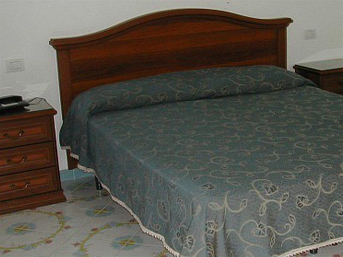 Bedroom 2, Villa Celentano, Salerno