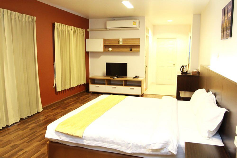 Bedroom 4, 101 Holiday Suite, Bang Kapi