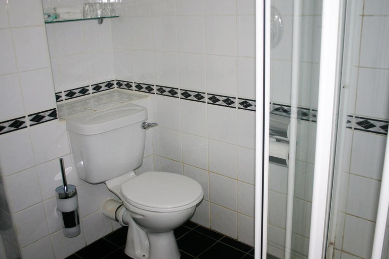 Bathroom, St. Judes Lodge B&B