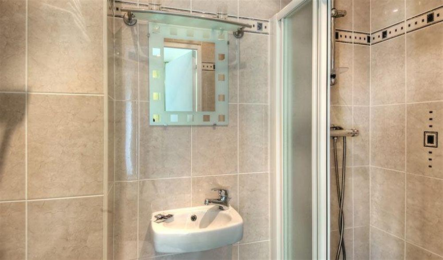 Bathroom 5, Hotel Edgar Quinet, Paris