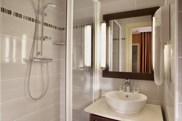 Bathroom 5, Saint Honore, Paris