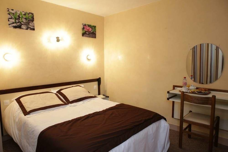 Bedroom 3, Residence Chatillon, Paris
