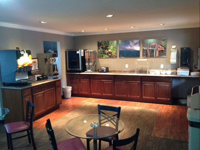 Public Area 3, Prospero's Flagship Inn, Jackson