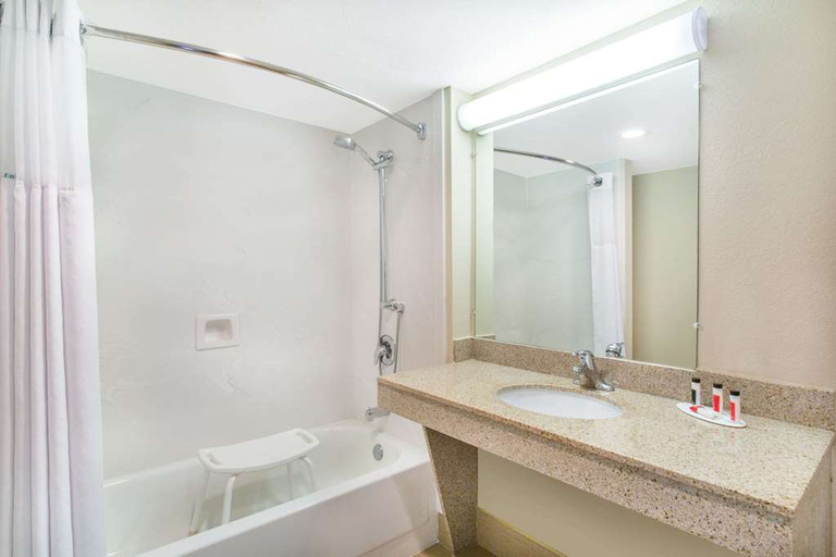Bathroom 4, Spark By Hilton Rock Springs, Sweetwater