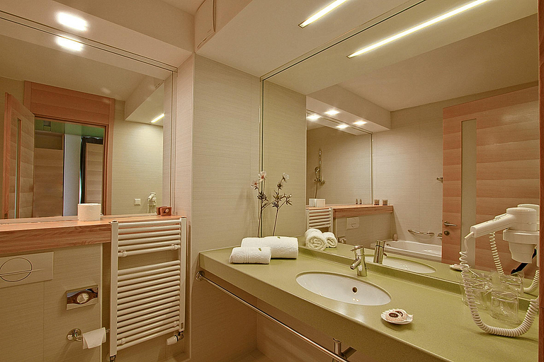 Bathroom, Hotel Amor, Supetar