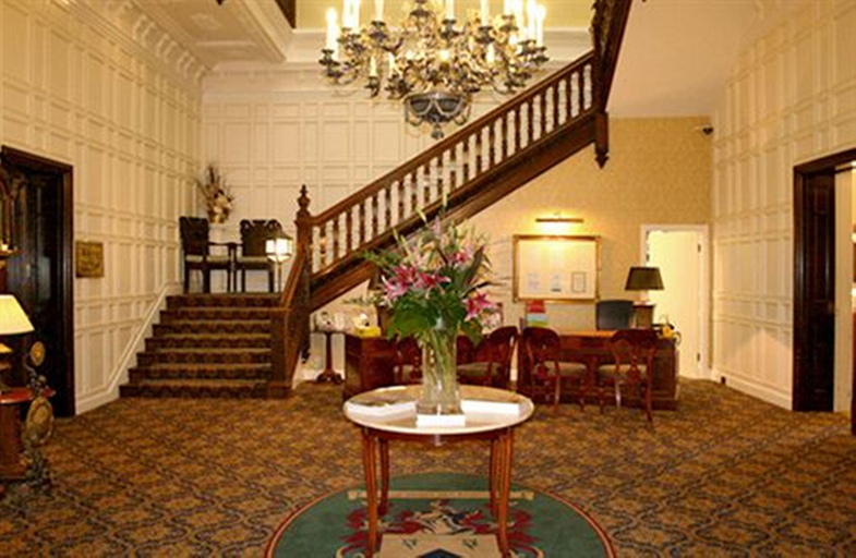 Public Area 3, Dumbleton Hall, Gloucestershire