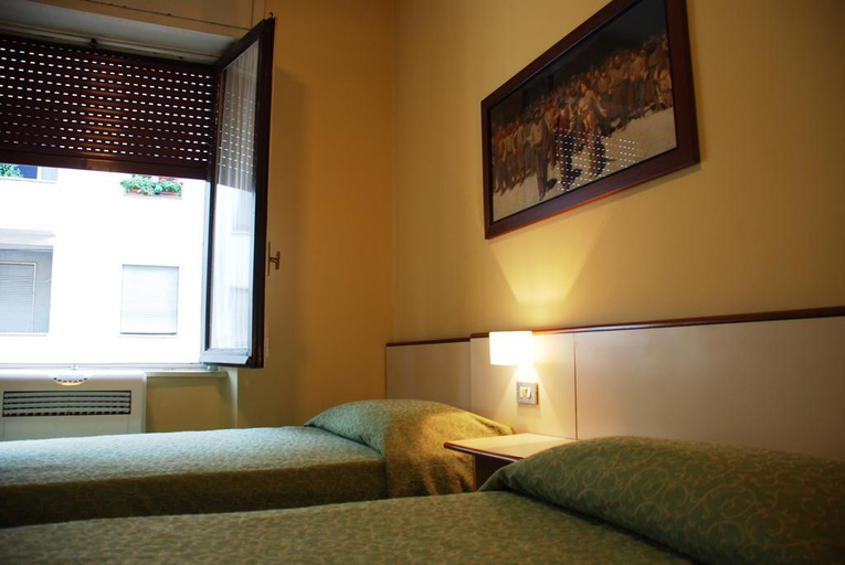 Bedroom 4, Hotel Boston, Milano