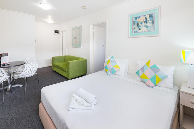 Bedroom 2, City Edge Serviced Apartments East Melbourne, Melbourne