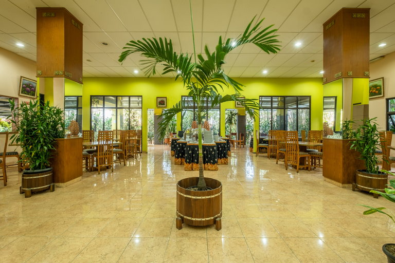Public Area 2, Capital O 1010 Isola Resort, Bandung