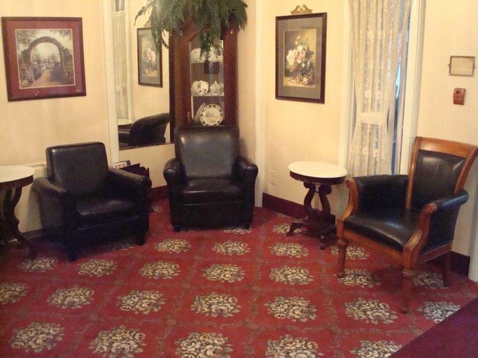 Public Area, Windsor Park Hotel, Washington D.C.