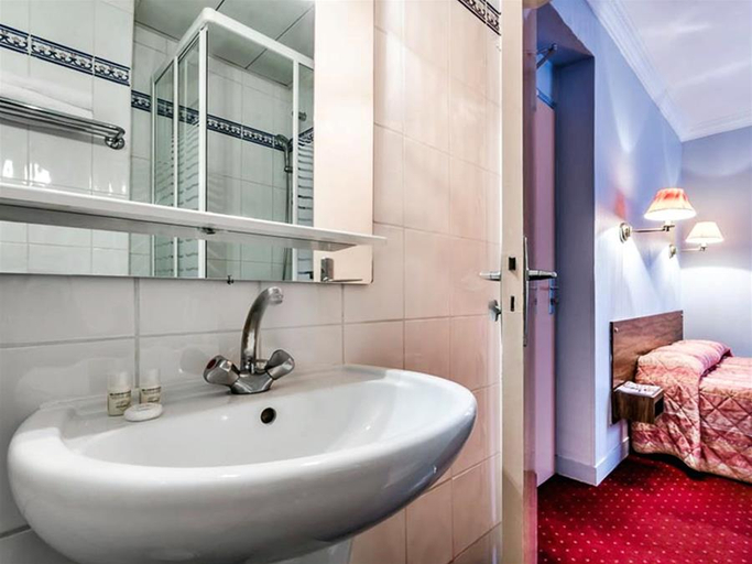 Bathroom 5, Cactus, Paris