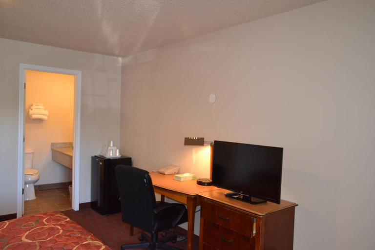 Exterior & Views 2, Skyway Inn - Seatac, SeaTac