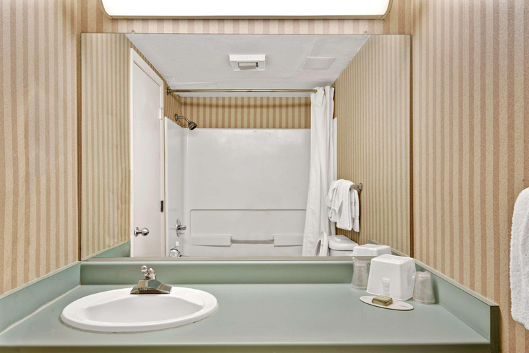 Bathroom 5, Super 8 By Wyndham Raleigh North East, Wake
