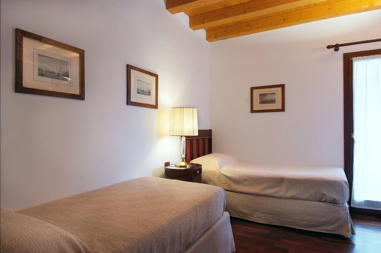 Bedroom 5, 500 Bed & Breakfast, Venezia