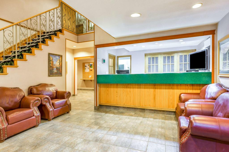Public Area 2, Howard Johnson by Wyndham Fort St. John, Peace River