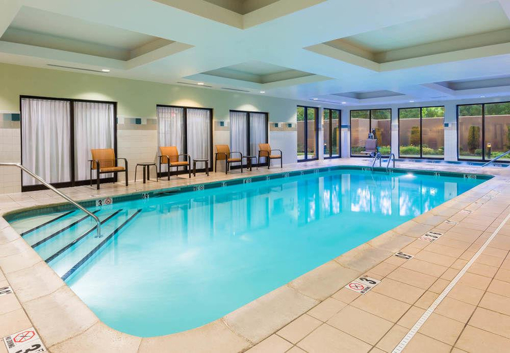 Sport & Beauty 4, Courtyard Providence Lincoln, Providence