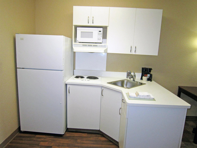 Bathroom 4, Extended Stay America Select Suites Tampa N USF Attractions, Hillsborough