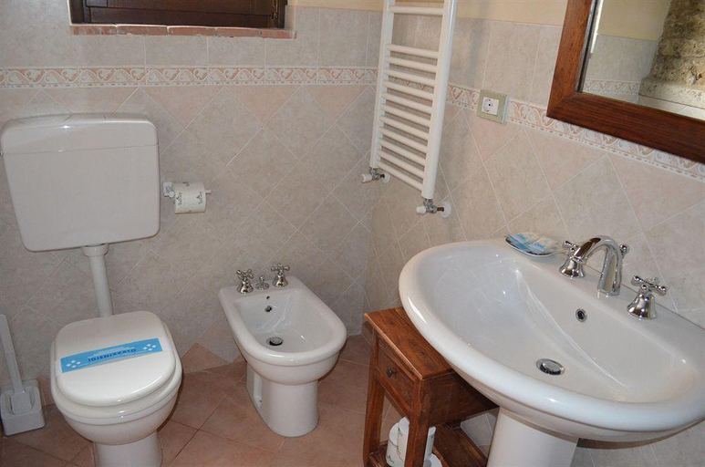 Bathroom 4, Palazzo Alle Mura, Siena
