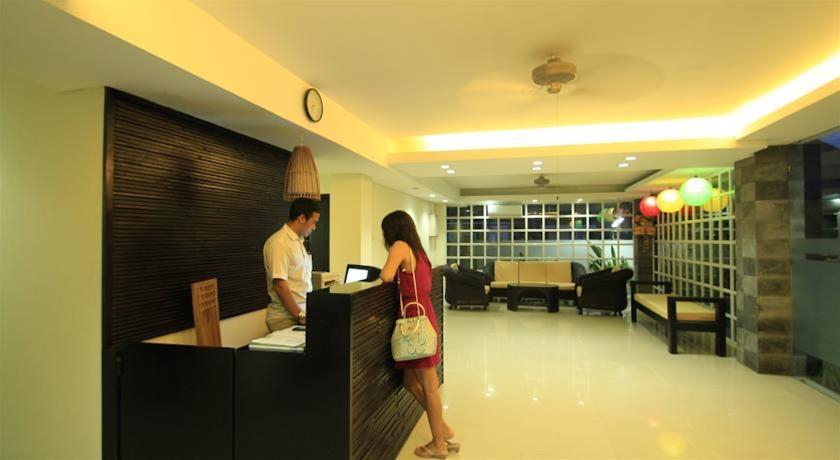 Public Area 2, Kuta Airport Insta Hotel, Badung