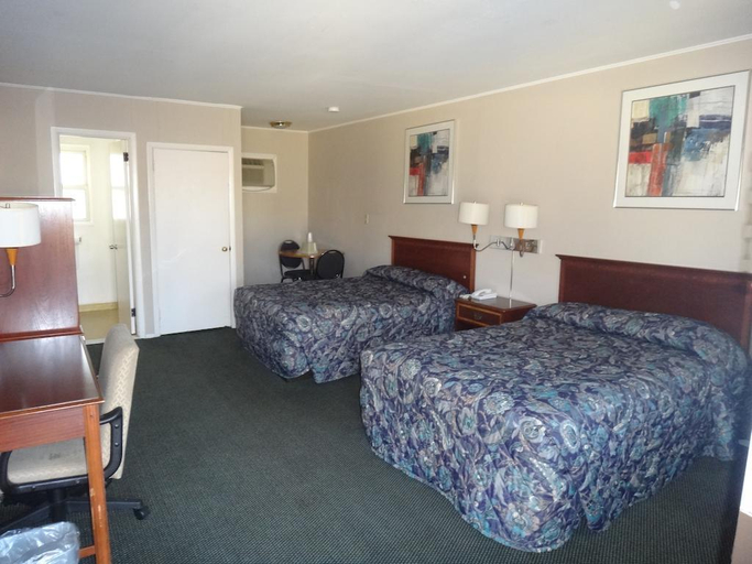 Bedroom 4, Budget Motor Inn- Mahopac, Putnam