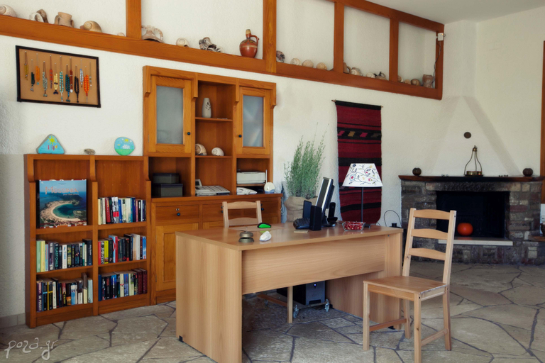Public Area 2, Grekis Hotel & Apartments, Peloponnese