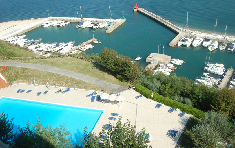 Exterior & Views 2, Hotel Capo Est, Pesaro E Urbino