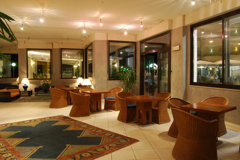 Public Area 5, UNAHOTELS Imperial Sport Hotel, Pesaro E Urbino