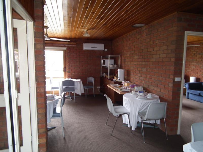 Food & Drinks 5, Port Campbell Motor Inn, Corangamite - South