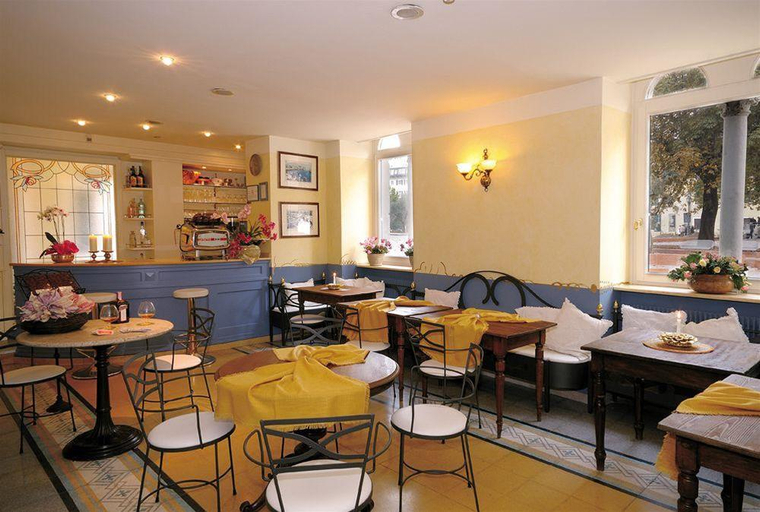 Food & Drinks 5, Bellavista Lakefront, Trento