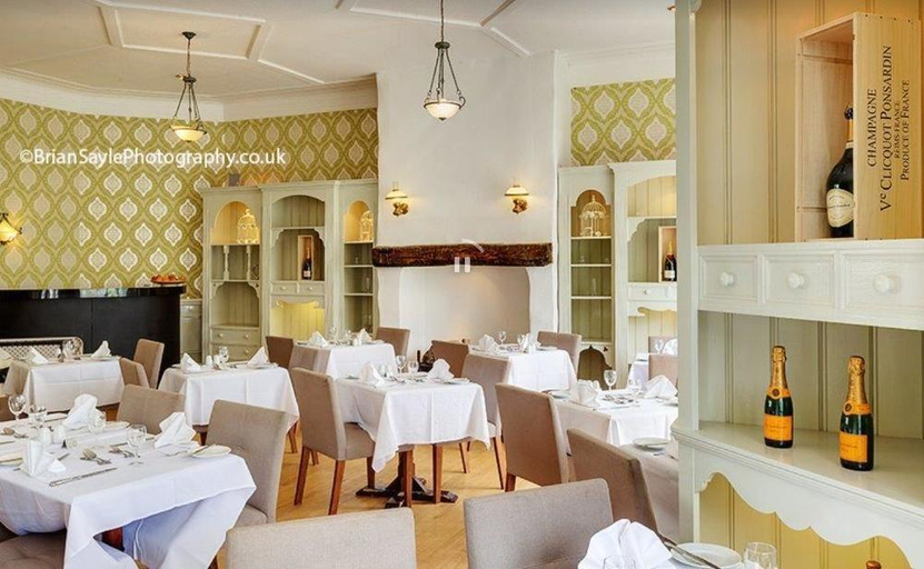 Food & Drinks 5, The Park Hotel, Sefton
