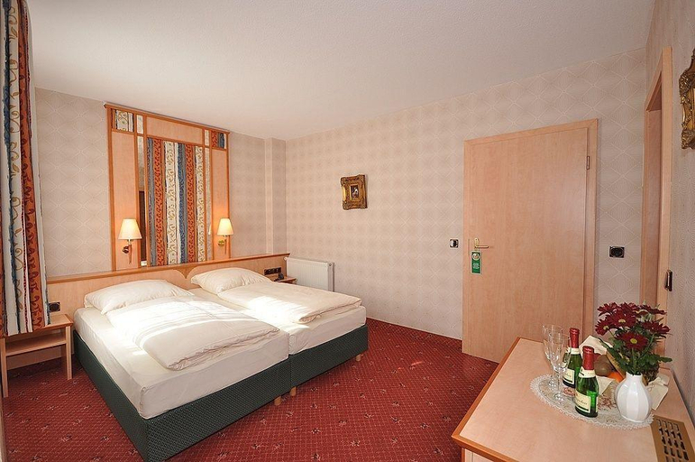 Bedroom 4, Binzer Hof, Vorpommern-Rügen