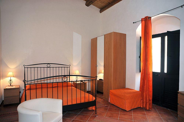 Bedroom, Il Giardino del Barocco, Syracuse